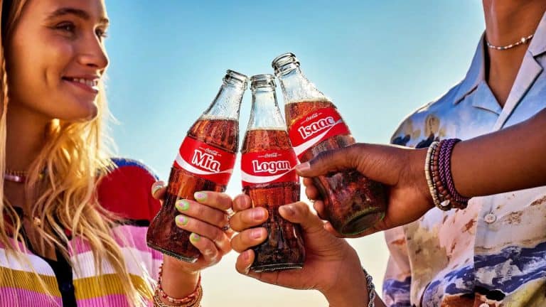 โค้กคืนชีพแคมเปญ Share a Coke ด้วย QR Code เอาใจ Gen Z
