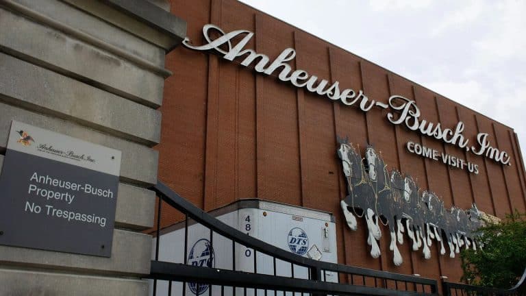 ยักษ์เบียร์ Anheuser-Busch ปิดโรงเบียร์ใน New Hampshire ย้ายฐานผลิตไปยัง North Carolina
