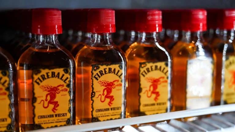 Sazerac เทคโอเวอร์ Western Son Vodka เสริมแกร่งกำลังผลิต